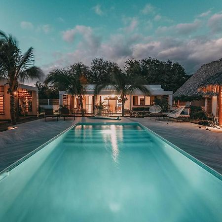Хостел Surf And Yoga Retreat Nicaragua La Albina Екстер'єр фото
