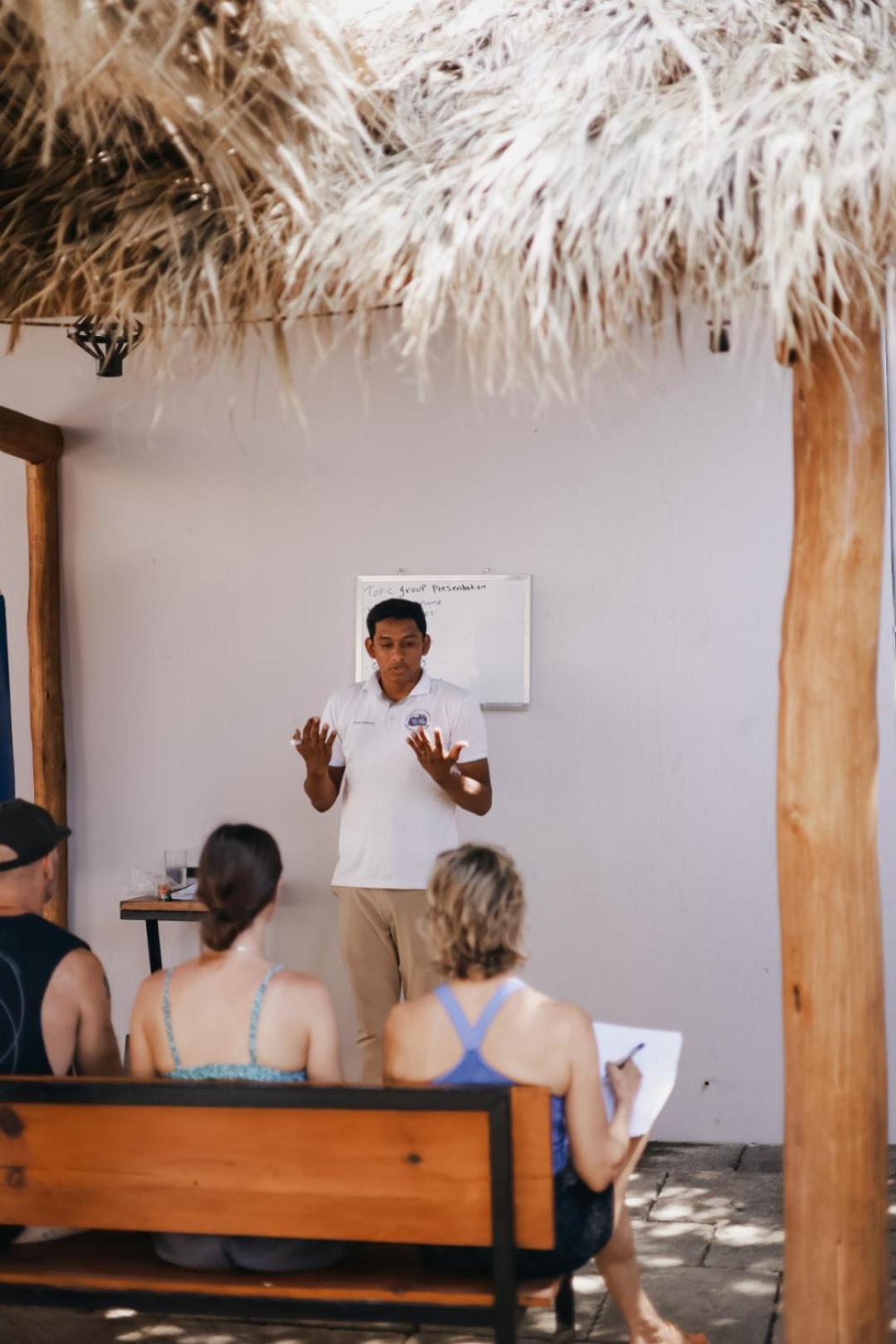 Хостел Surf And Yoga Retreat Nicaragua La Albina Екстер'єр фото